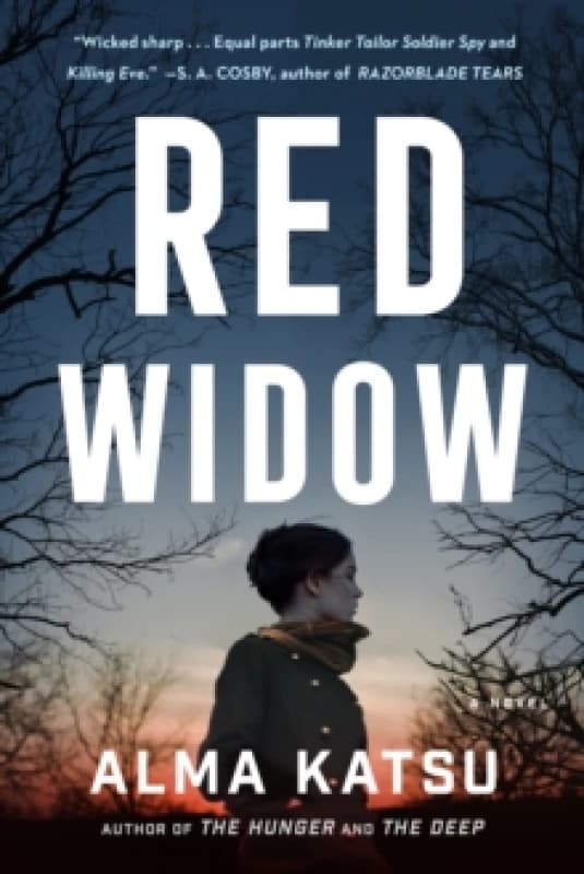 Red Widow. Paperback. By Alma Katsu Books