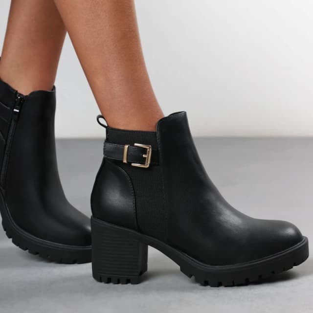 Wheres That From Wheres Chunky Heel Ankle Boots with Buckle Black PU female 8 (41)