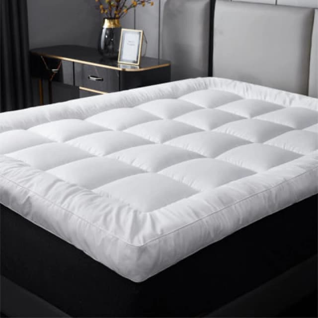 Ezysleep Ezysleep 4" Thick Super Soft Mattress Topper in White Size: Double White Double Unisex 0618202330926