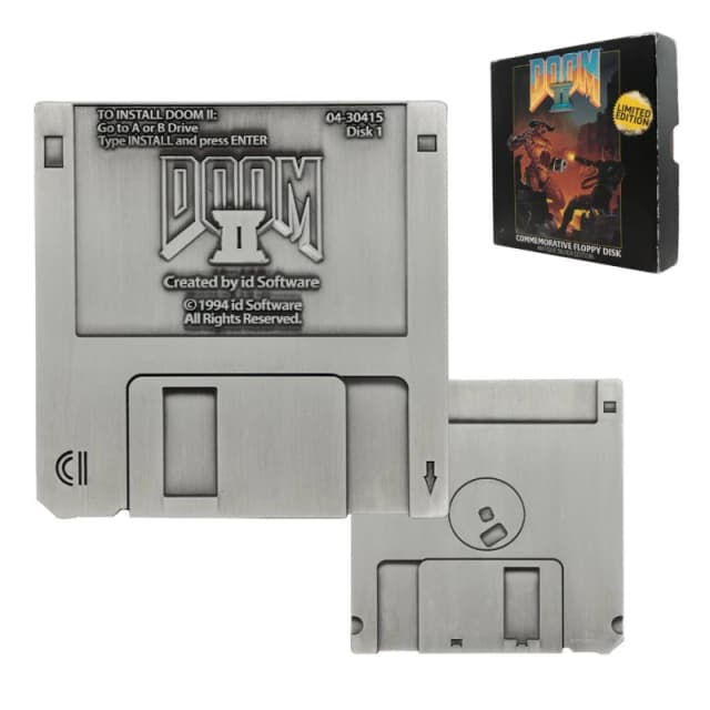 DOOM II Floppy Disk Replica Antique Silver Edition (Limited Edition) in Metallic Silver Metallic Silver Unisex