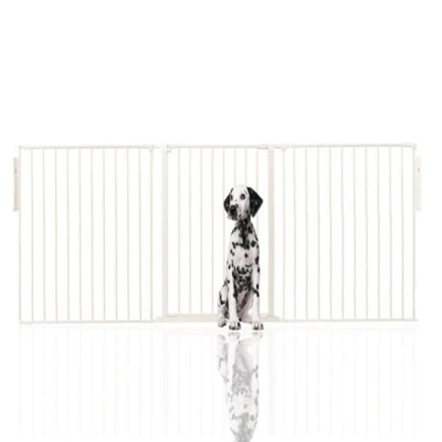 Bettacare Premium Extra Tall Multi Panel Flexible Dog Barrier, Up To 226Cm Wide, White, 105Cm Tall