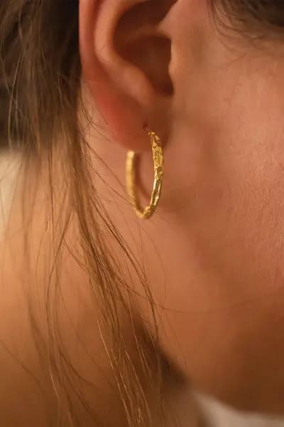 Elk & Bloom 14K Medium Gold Thin Hoop Earrings Gold