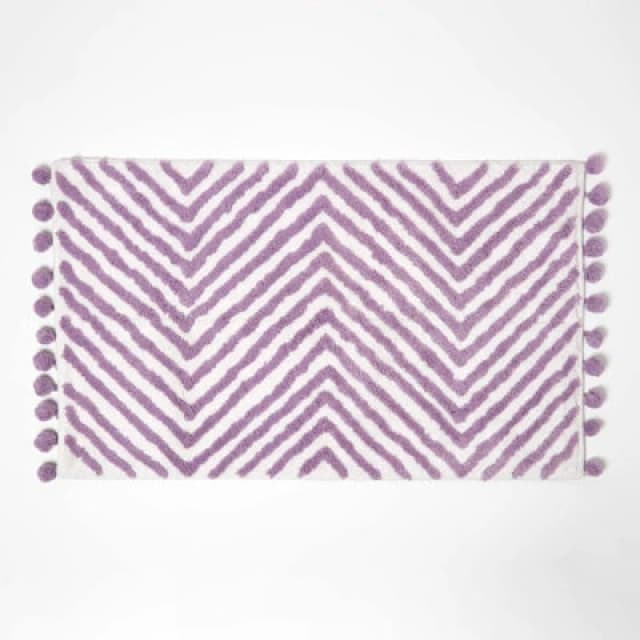Homescapes Bath Mat Tufted Zig Zag 100% Cotton with Pom Pom Edges Purple