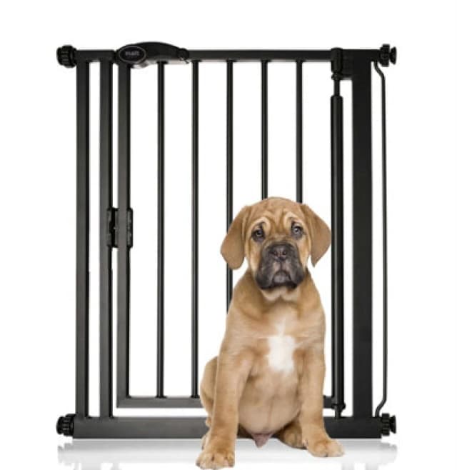 Bettacare Auto Close Pet Gate, 68.5Cm - 75Cm, Matt Black, Narrow, Narrow Pressure Fit Stair Gate For Dog & Puppy