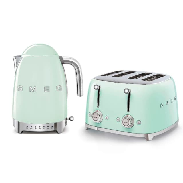 Smeg Smeg 1.7L 3Kw Variable Temperature Jug Kettle & 4 Slice Toaster Set Pastel Green in Light Green Light Green One Size Unisex 5056032970670