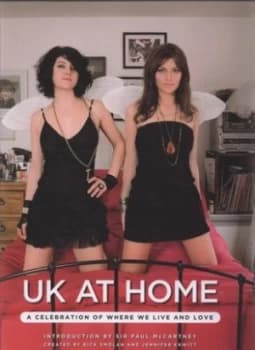 Uk at Home by Rick Smolan and Jennifer Erwitt Hardback