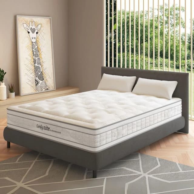 HOME SOURCE Pocket Sprung Luxury Quilted Mattress 4ft Small Double Medium Firmness 28cm Deep MATLYR4FT