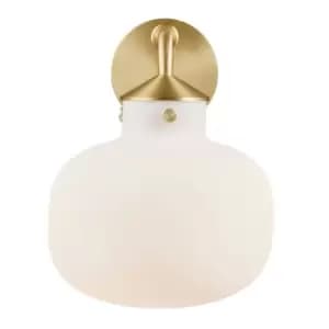 Raito Wall Lamp Opal Glass, E27