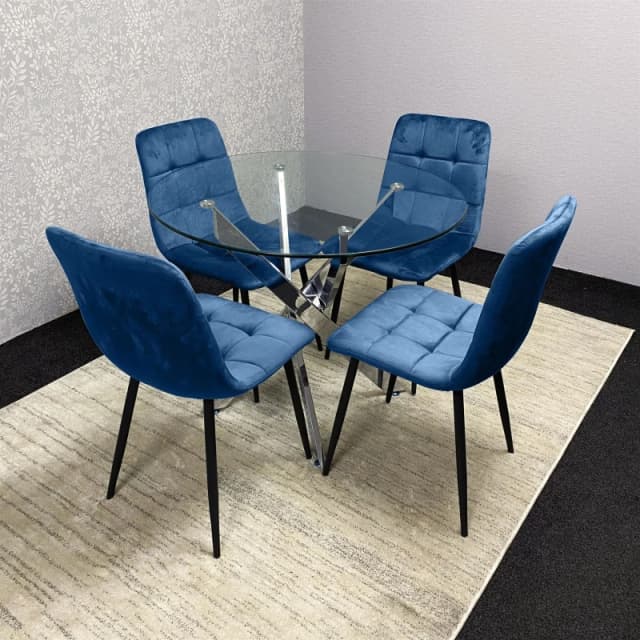 KOSY KOALA KOSY KOALA Dining Table and 4 Chairs Round Glass Table 4 Blue Velvet Chairs Dining Set in Clear Clear One Size Unisex 5061055341567