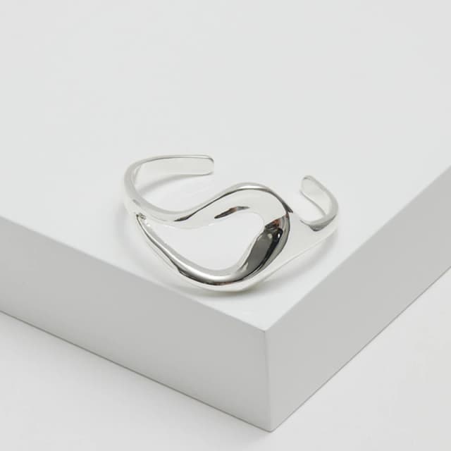 Inicio Silver Plated Molten Open Cuff - Gift Pouch Silver