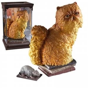 Harry Potter Magical Creatures Crookshanks Scuplture