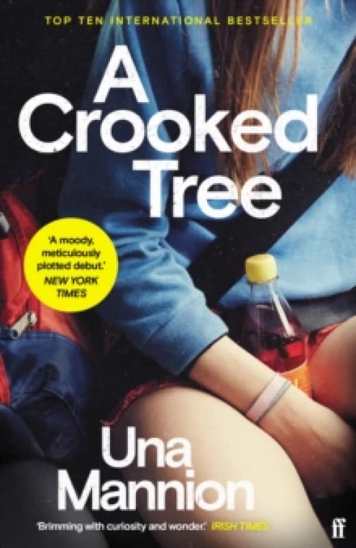 A Crooked Tree. Paperback. By Una Mannion Books