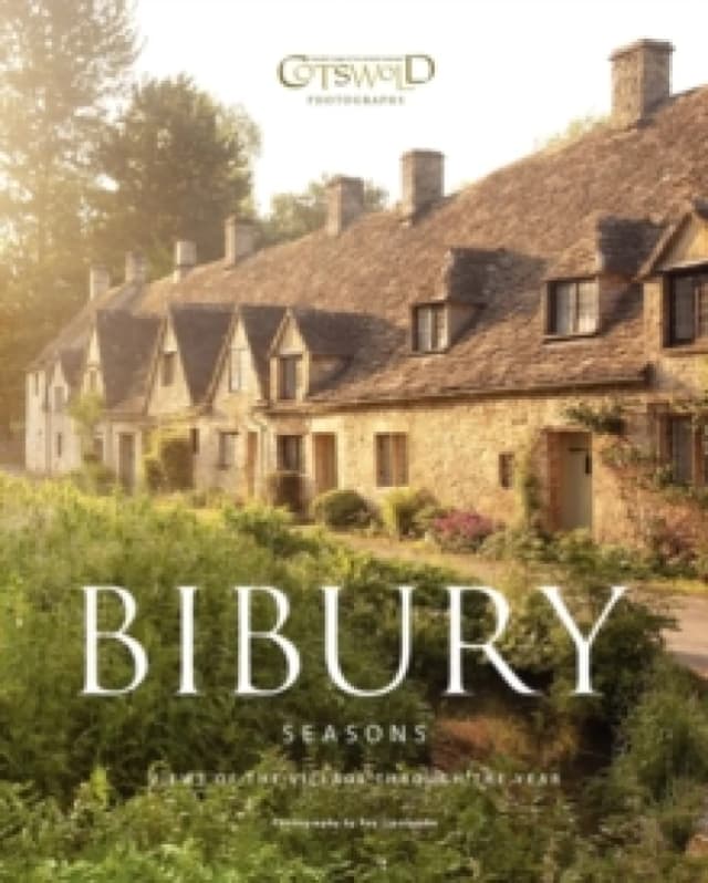 Bibury Seasons. Paperback. By Ray Lipscombe Books