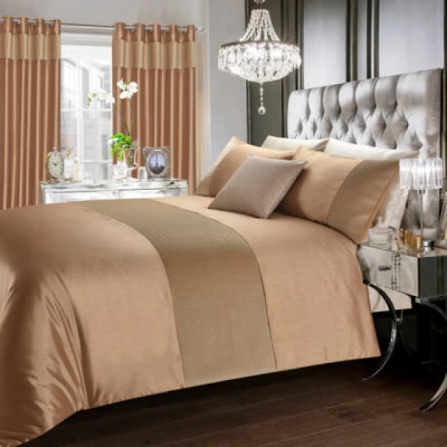 Intimates Chic Design Pinsonic Geometric Duvet Cover & Pillowcase Set, Easy-Care, Machine Washable Bedding Ensemble - Latte