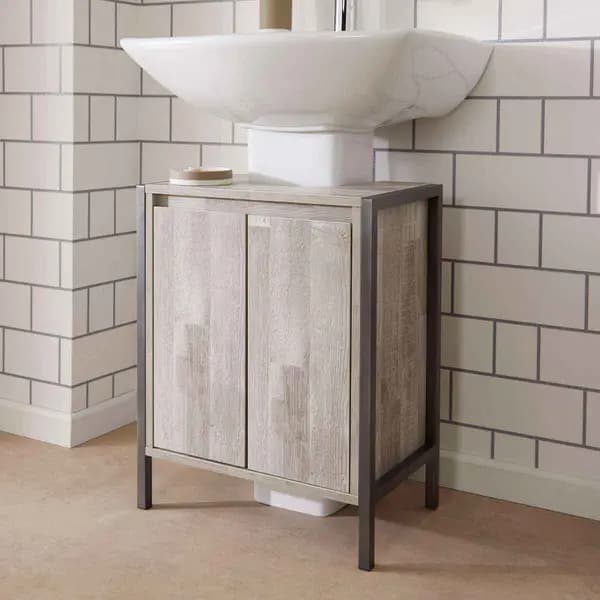 Lloyd Pascal Malton Under Basin 056.67F.351M