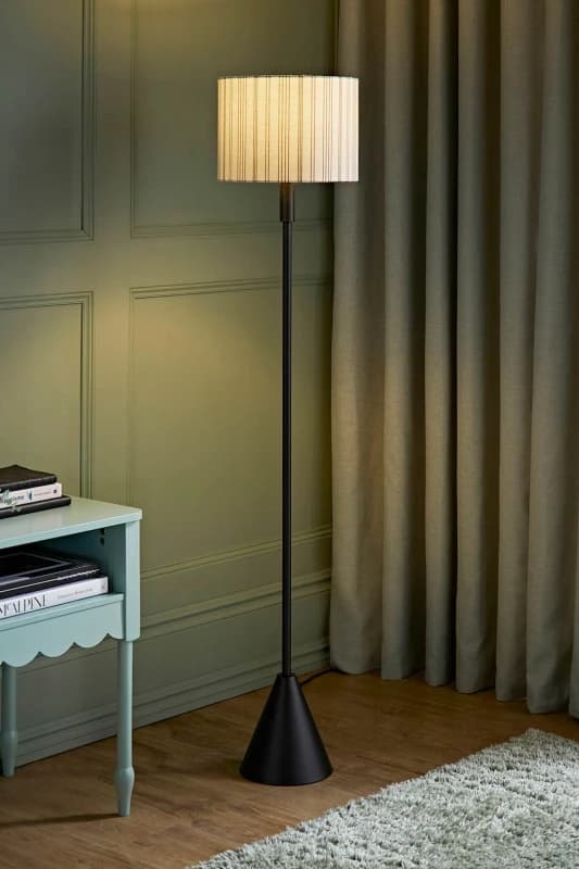 ValueLights ValueLights Mitch Linen Stripe Lamp Shade Black Single Stem Triangle Floor Lamp in Off White Off White One Size Unisex 5059406065224