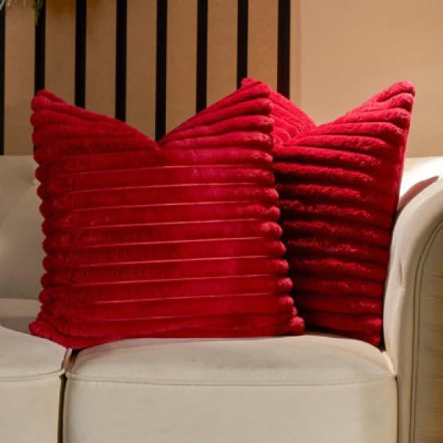 OHS OHS 2 x Faux Fur Thick Rib Cushion Covers in Red Size: 45cm x 45cm Red 45cm x 45cm Unisex 5027434191611