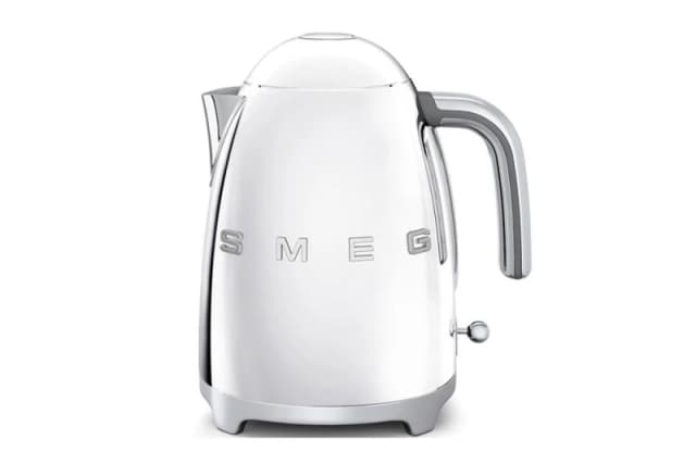 Smeg Smeg Kettle & 4-Slice Toaster, Polished Stainless Steel, KLF03SSUK/TSF03SSUK in Metallics Metallics One Size Unisex 5056462380360
