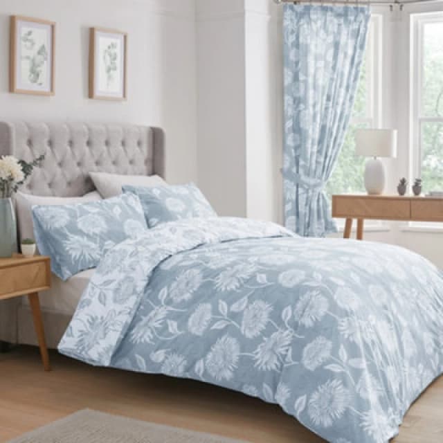 Dreams and Drapes Chrysanthemum Reversible Duvet Cover Pillowcase Set Blue