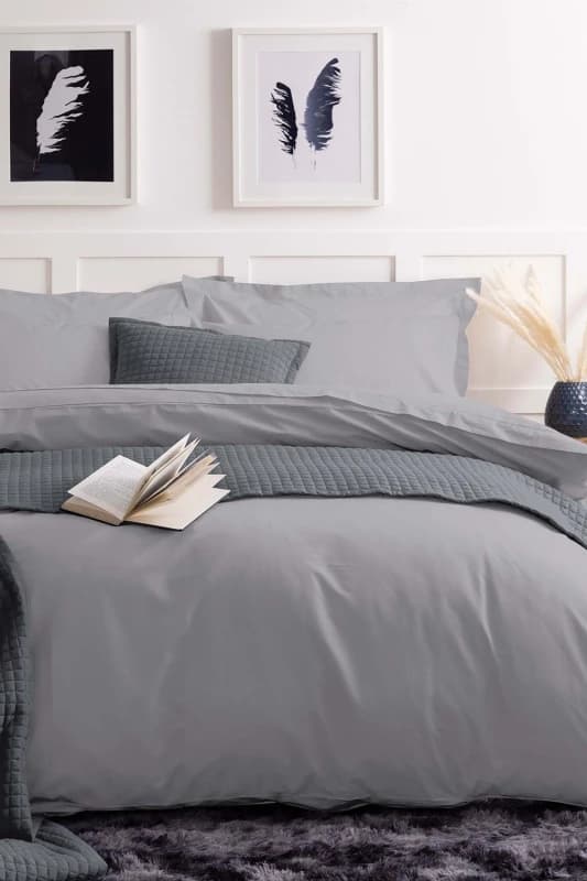 Belledorm Easy Care 200 Thread Count Cotton Polyester Percale Duvet Cover in Light Grey Size: Double Light Grey Unisex Double