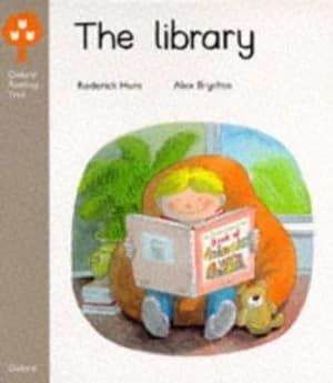 The Library by Roderick Hunt and Alex Brychta Paperback