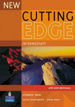 New Cutting Edge Intermediate Students Book by Sarah Cunningham Paperback
