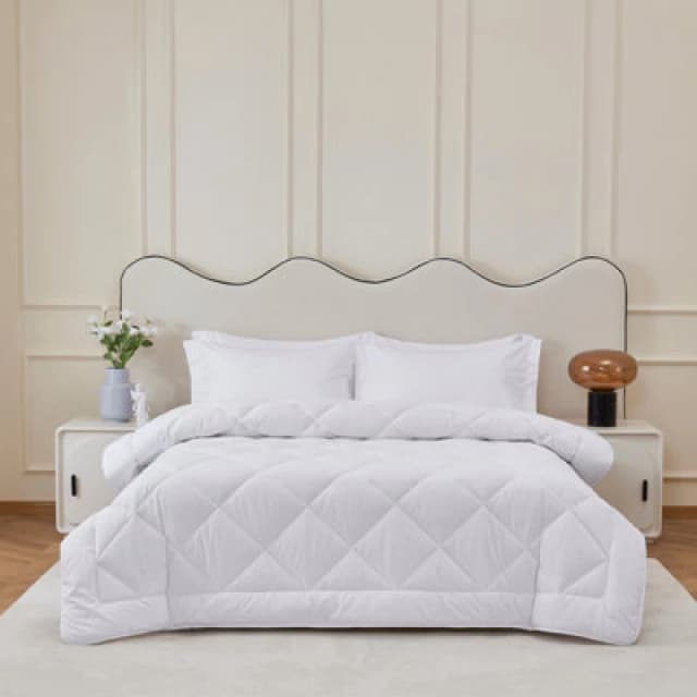Ezysleep Ezysleep Hotel Quality Wool Blend Duvet in White Size: Single White Single Unisex 753775273987