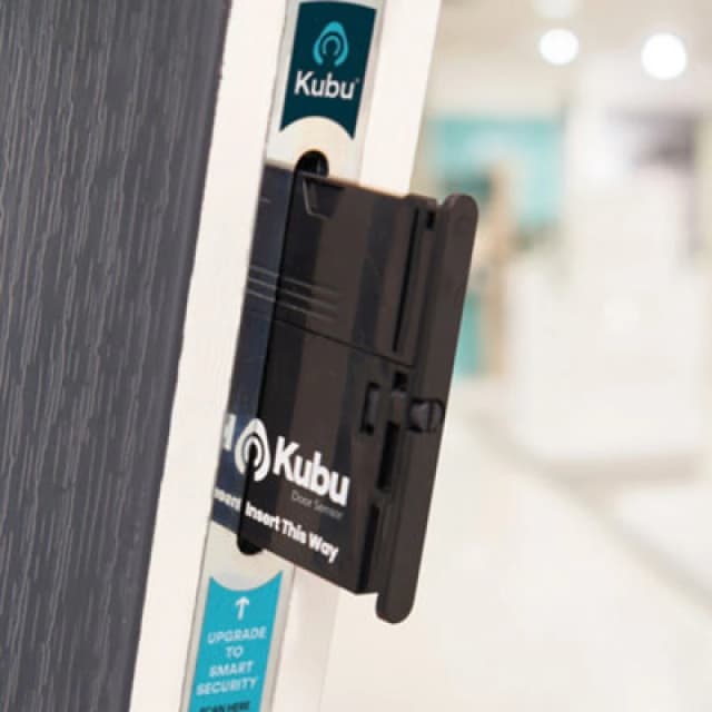 Lacerta Composite Door Eaton Blue 890mm X 2090mm Open In Right Hand Obs Glass 10 Year Guarantee - Free Delivery & Smart Lock