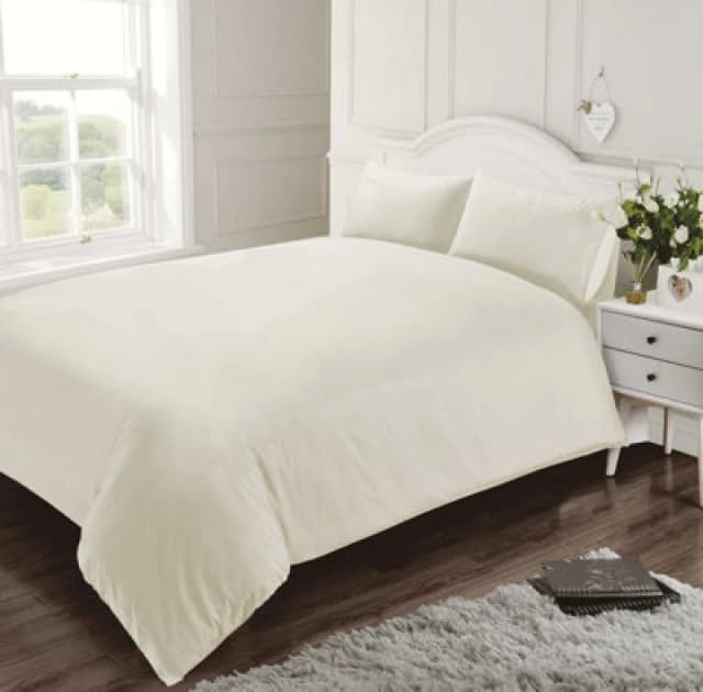 Rapport Home 400 Thread Count Cotton Quilt Cover in Cream Size: Single Cream Unisex Single