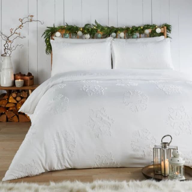 Duvet Day Snow Crystal Tufted Soft Touch Duvet Set, Single, White