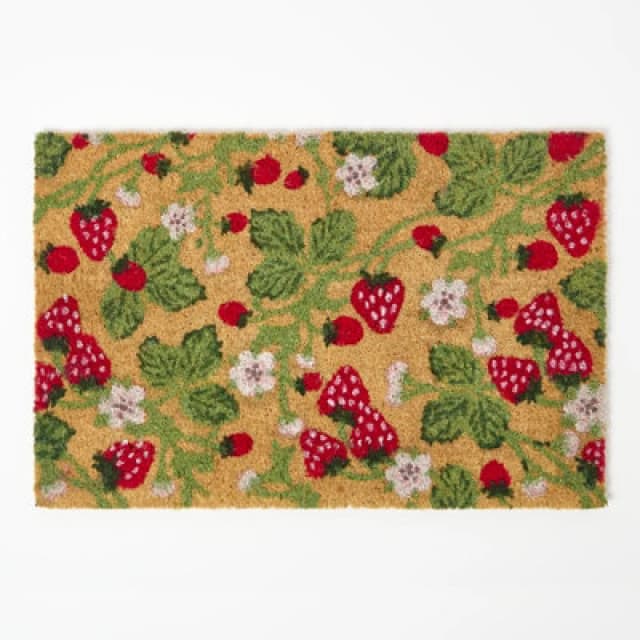 Homescapes Strawberry Non-Slip Coir Doormat