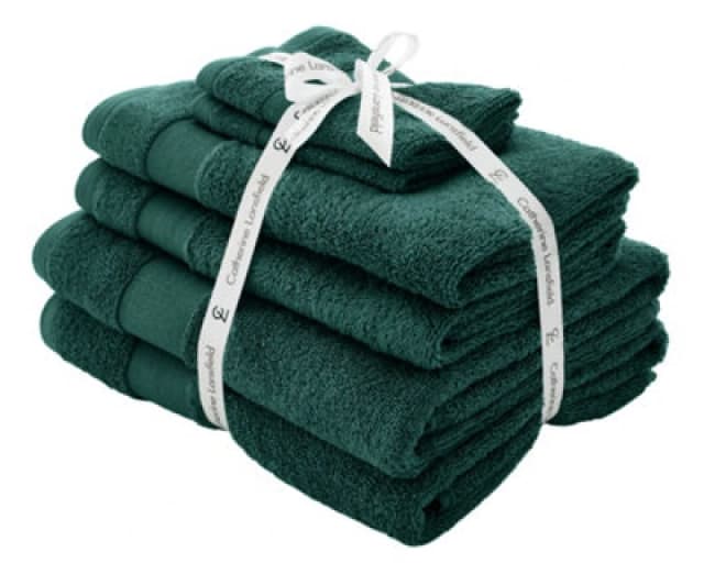 Catherine Lansfield Catherine Lansfield 'Anti Bacterial' Cotton Towels in Dark Green Dark Green One Size Unisex 5057681101316