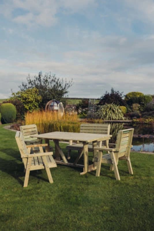 Churnet Valley Garden Furniture Ltd Churnet Valley 6 Seat Clover Garden Patio Dining Set With 2 Benches