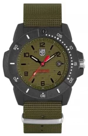 Luminox Mens Navy Seal 3600 Series Set Green Dial XS.3617. Watch