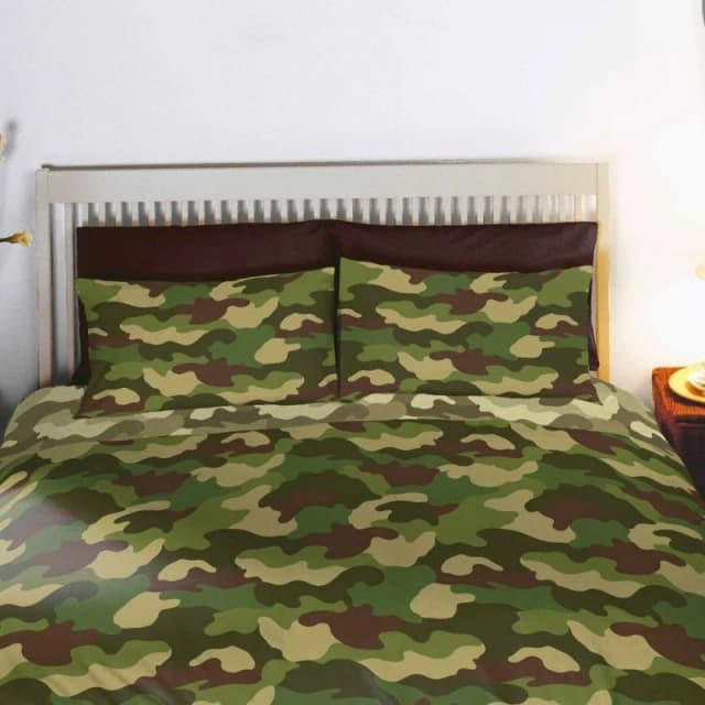 Bedding & Beyond Camo Duvet Cover Set in Green Size: Double Green Unisex Double