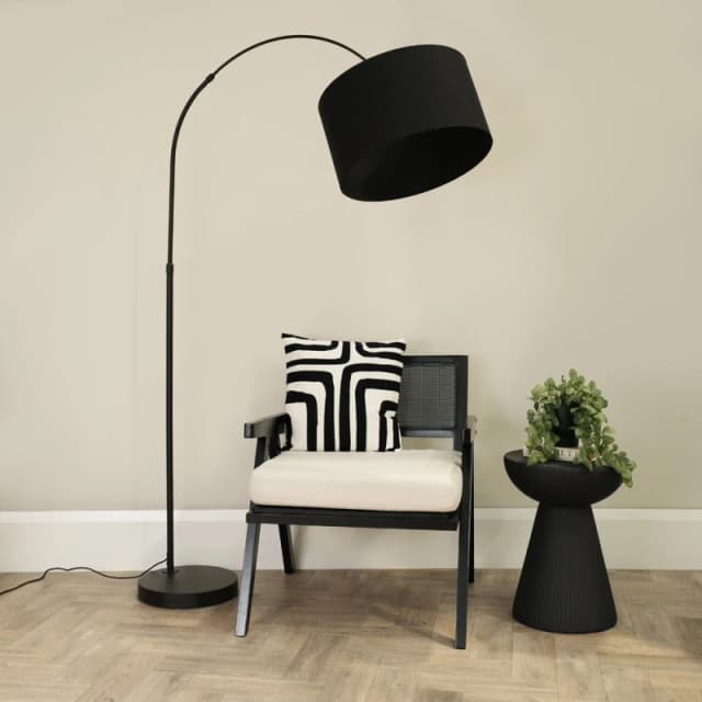 ValueLights Louis Black Arched Curved Floor Lamp with Fabric Drum Lamp Shade Black