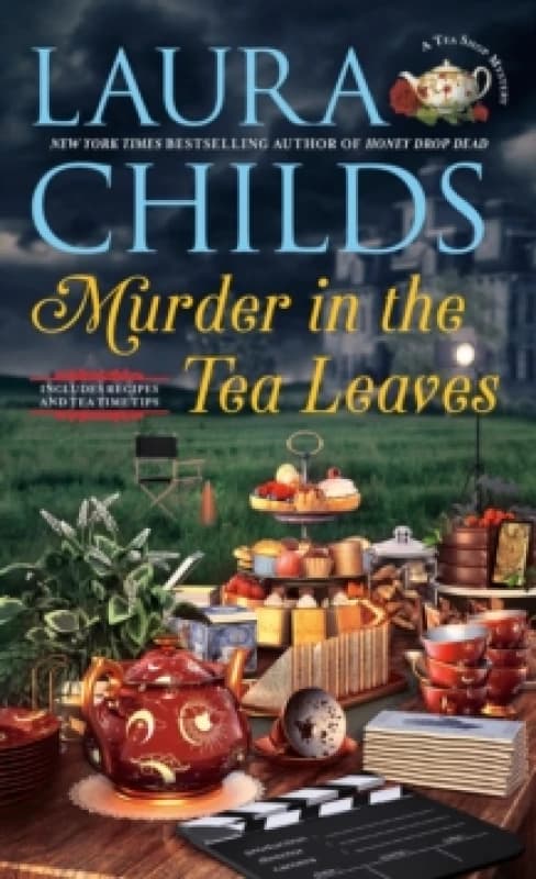 Murder in the Tea Leaves Paperback / softback