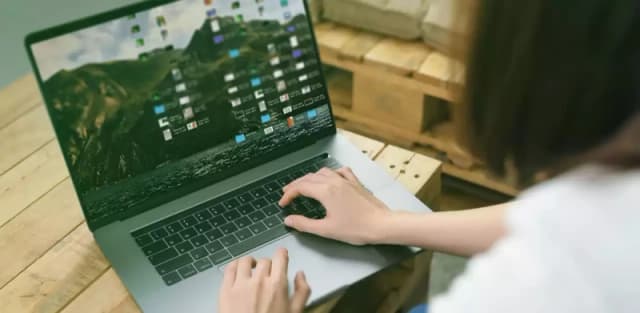 Western Digital WDS200T3G0C internal solid state drive 1TB M.2 PCI Ex