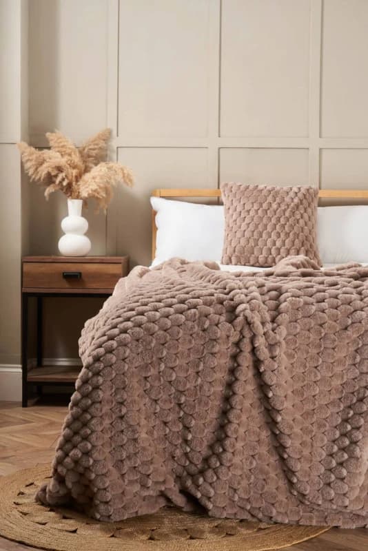 BHS Honeycomb Faux Fur Throw in Beige Beige Unisex