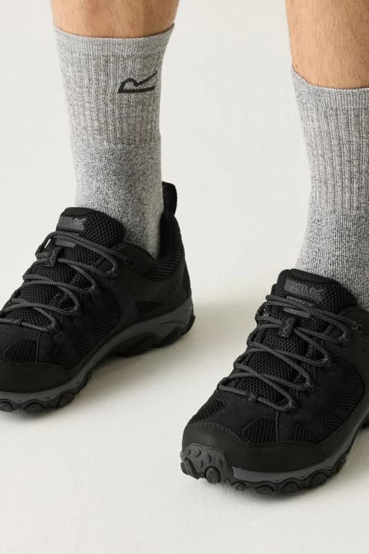 Regatta Regatta Men Edgepoint Breathable Waterproof Low Walking Shoes in Jet Black Size: 6.5 Jet Black 6.5 Male 5063516062844