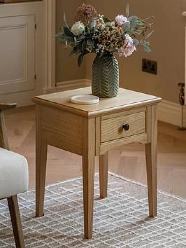 SO'HOME Harriet Oak 1 Drawer Side Table Light Oak Wood ONE SIZE