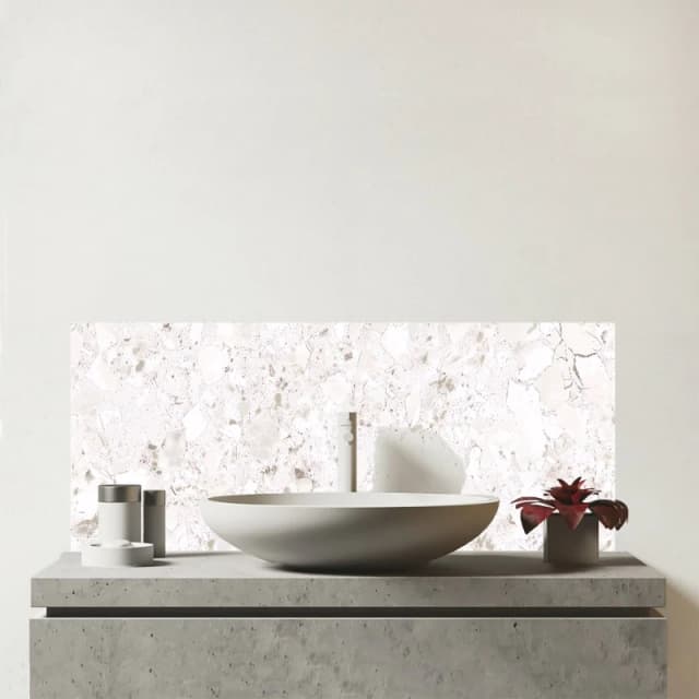 Warren Reed - Designer Off White Quartz Effect Glass Bathroom Splashback White Unisex