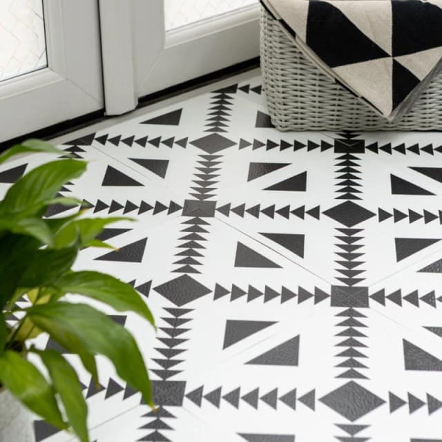 Floor Pops Self Adhesive Vinyl Floor Tiles Parla Black & White unisex 1.86 SQM