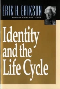 Identity and the Life Cycle by Erik H Erikson Paperback