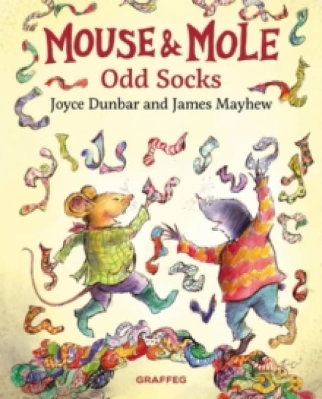 Mouse and Mole: Odd Socks Hardback