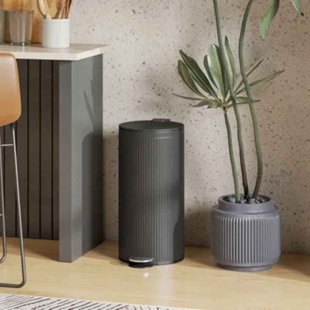 HOMCOM HOMCOM Kitchen Bin, 30 Litre Pedal Rubbish Bin with Removable Bucket, Black Size: 30L Black 30L Unisex 5063603396760