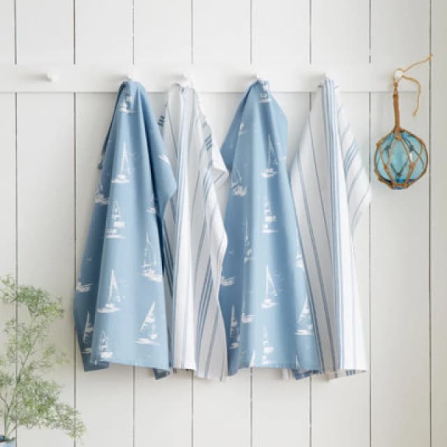 Catherine Lansfield Salcombe Boats Four Tea Towels Blue