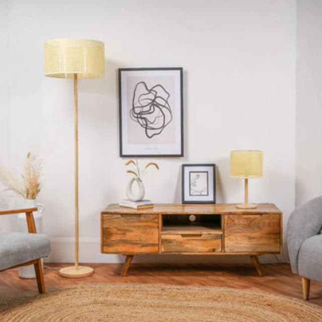 ValueLights Heather Light Wood Floor Lamp with Wicker Drum Shade Natural