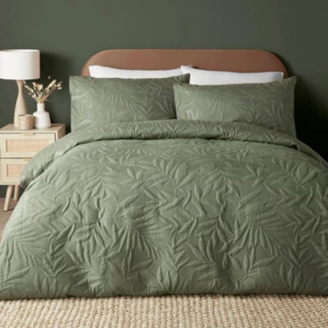 Serene Luana Dark Green Microfibre Pinsonic 3D Floral Design Duvet Cover Set