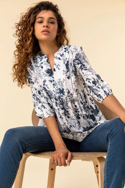 Roman Floral Print Notch Neck Top Blue female